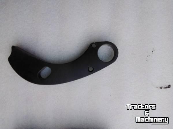 Diverse used spare-parts  Fanghaken    131213