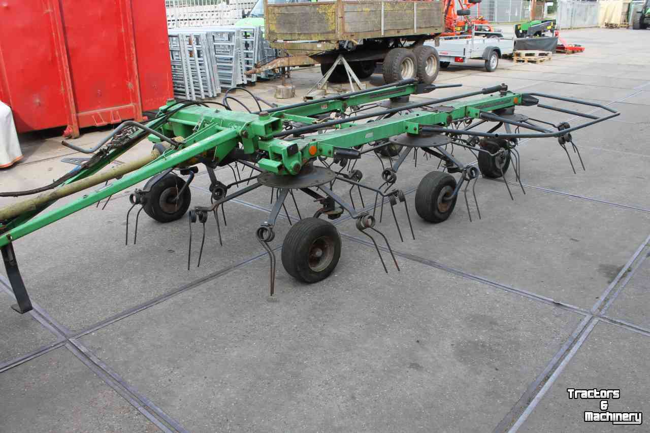 Tedder Deutz-Fahr Condimaster 8331 getrokken cirkelschudder "treintjes"model