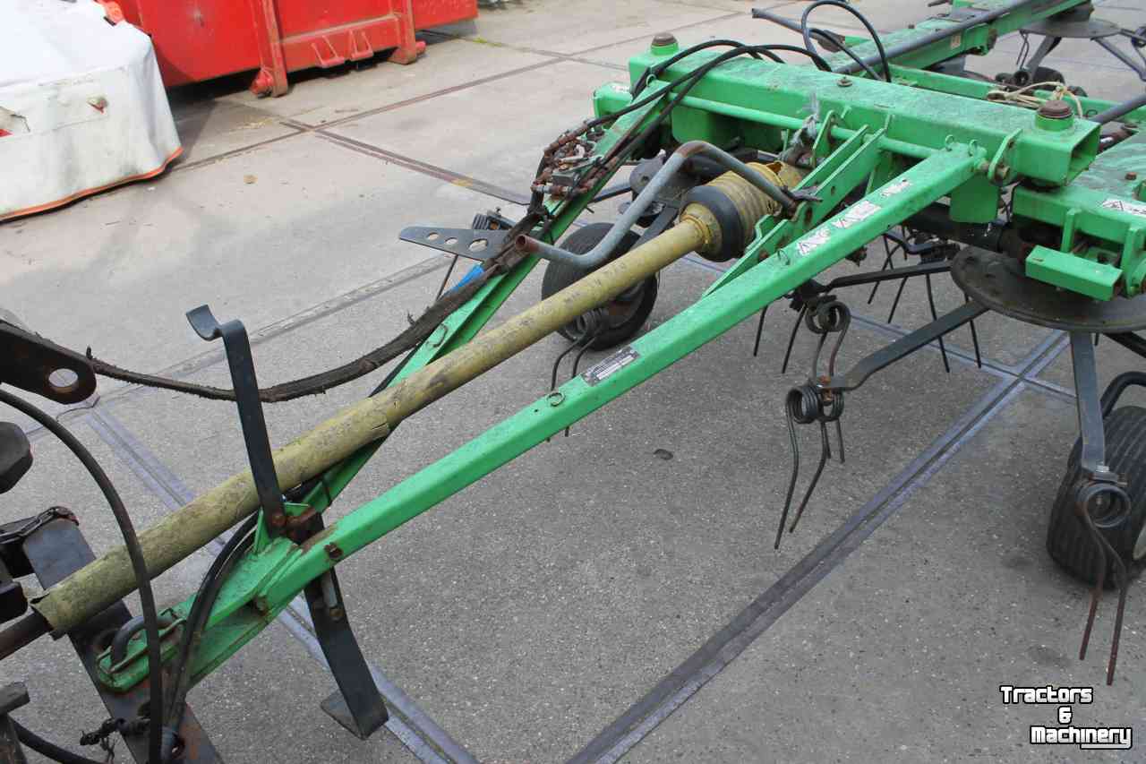 Tedder Deutz-Fahr Condimaster 8331 getrokken cirkelschudder "treintjes"model
