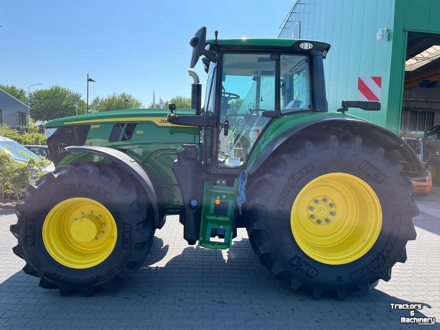 Tractor John Deere 6M 155