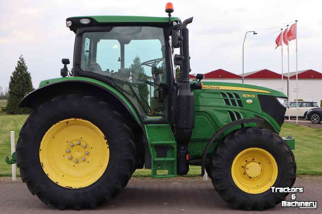 Tractors John Deere 6130R