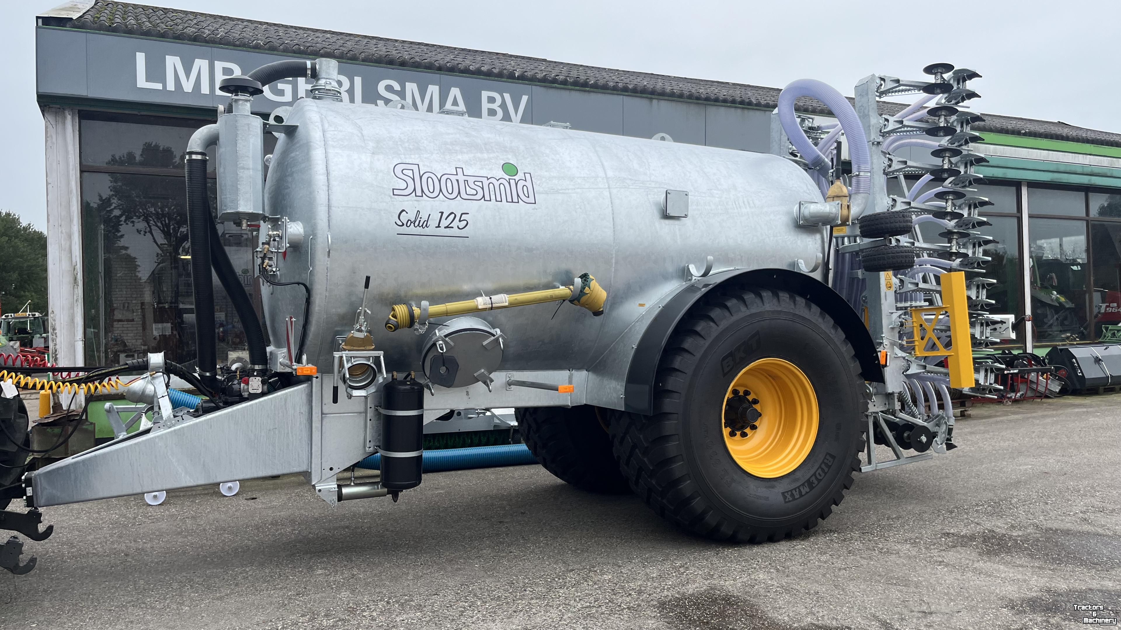 Slurry tank Slootsmid Slootsmid Solid 125 met SZB 720 bemester