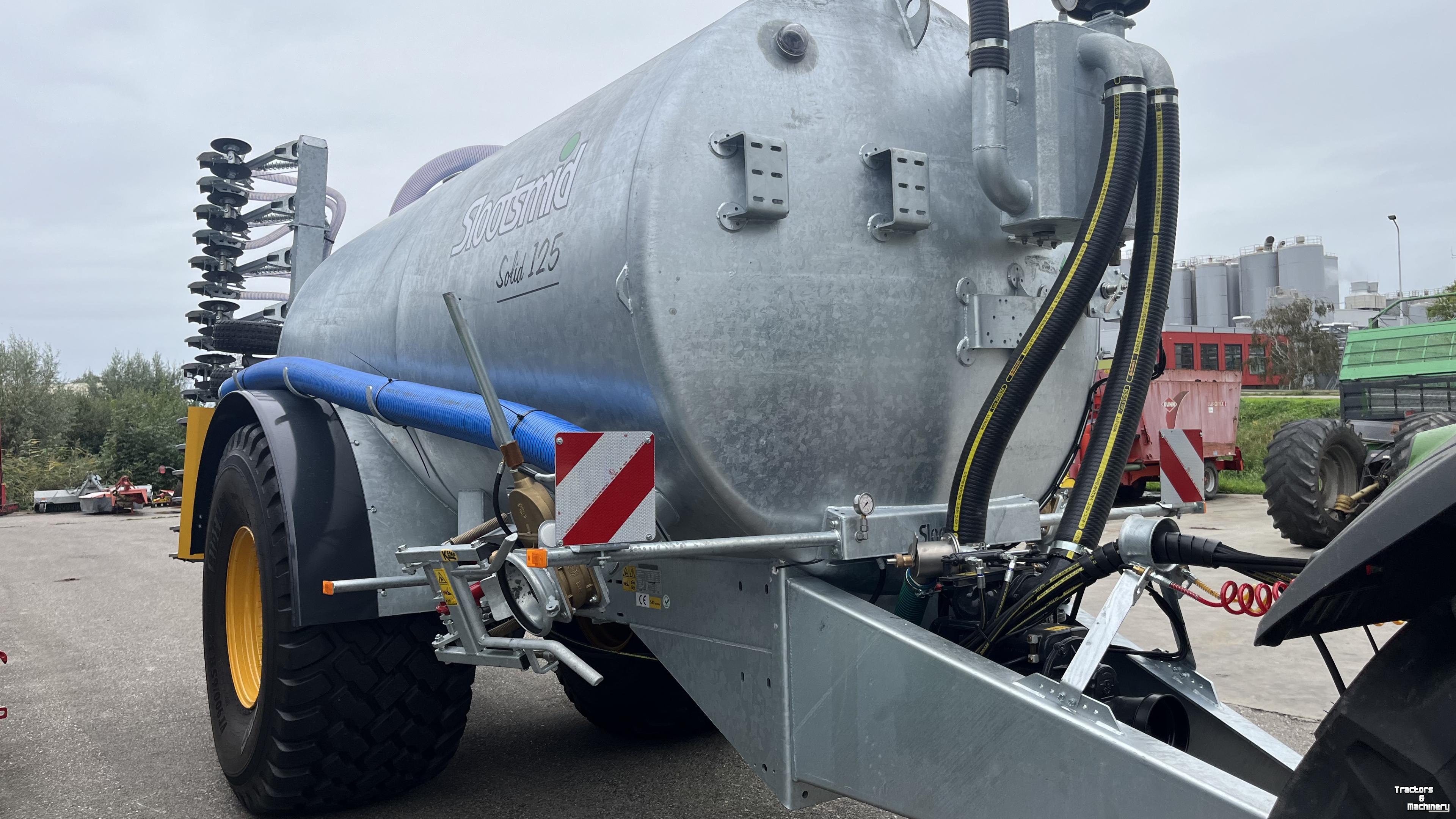 Slurry tank Slootsmid Slootsmid Solid 125 met SZB 720 bemester