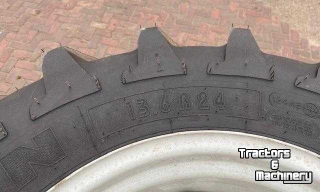 Wheels, Tyres, Rims & Dual spacers Michelin 13.6R24 Nieuw Op Verstelbare Velg