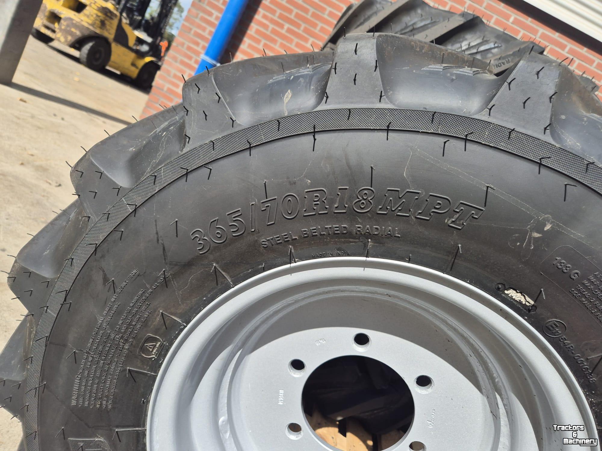 Wheels, Tyres, Rims & Dual spacers BKT 365/70R18