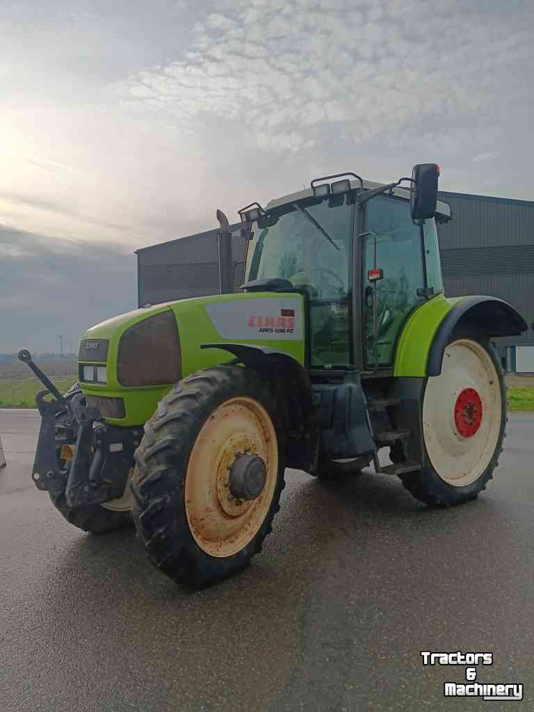 Tractors Claas 696RZ