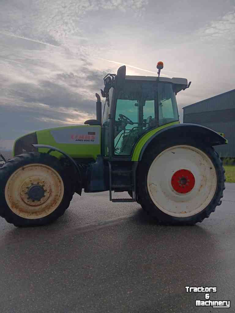 Tractors Claas 696RZ
