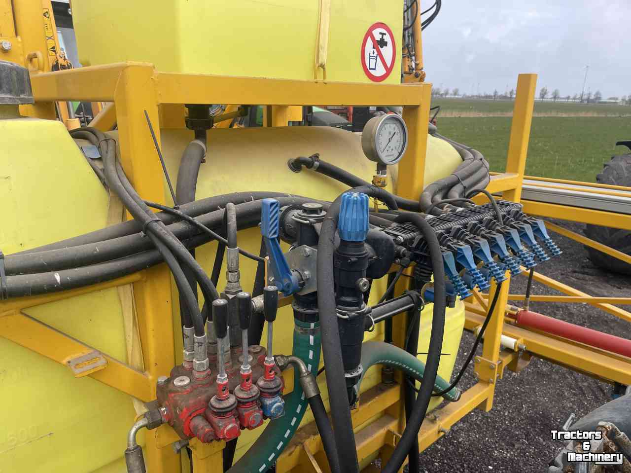 Fieldsprayer 3 points Dubex Model 8 in perfecte staat