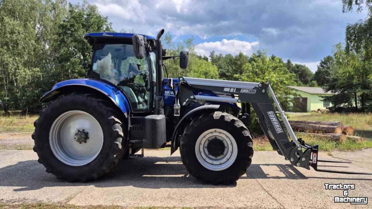 Front-end loader New Holland snr 660