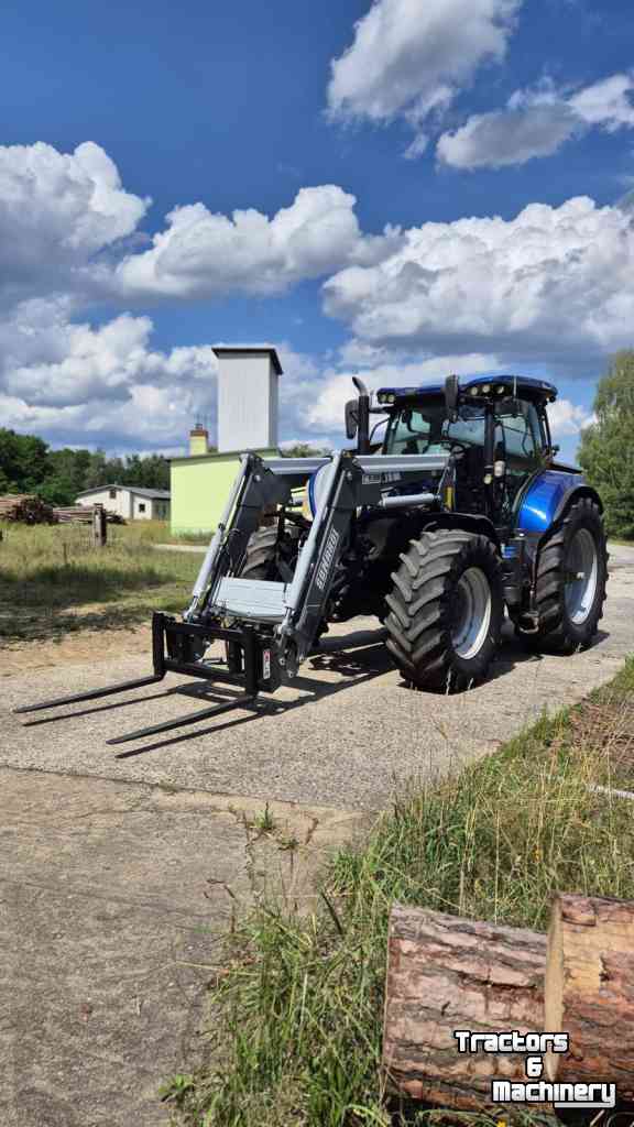 Front-end loader New Holland snr 660