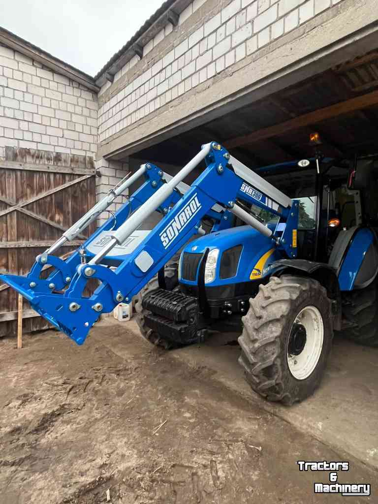 Front-end loader New Holland snr 660