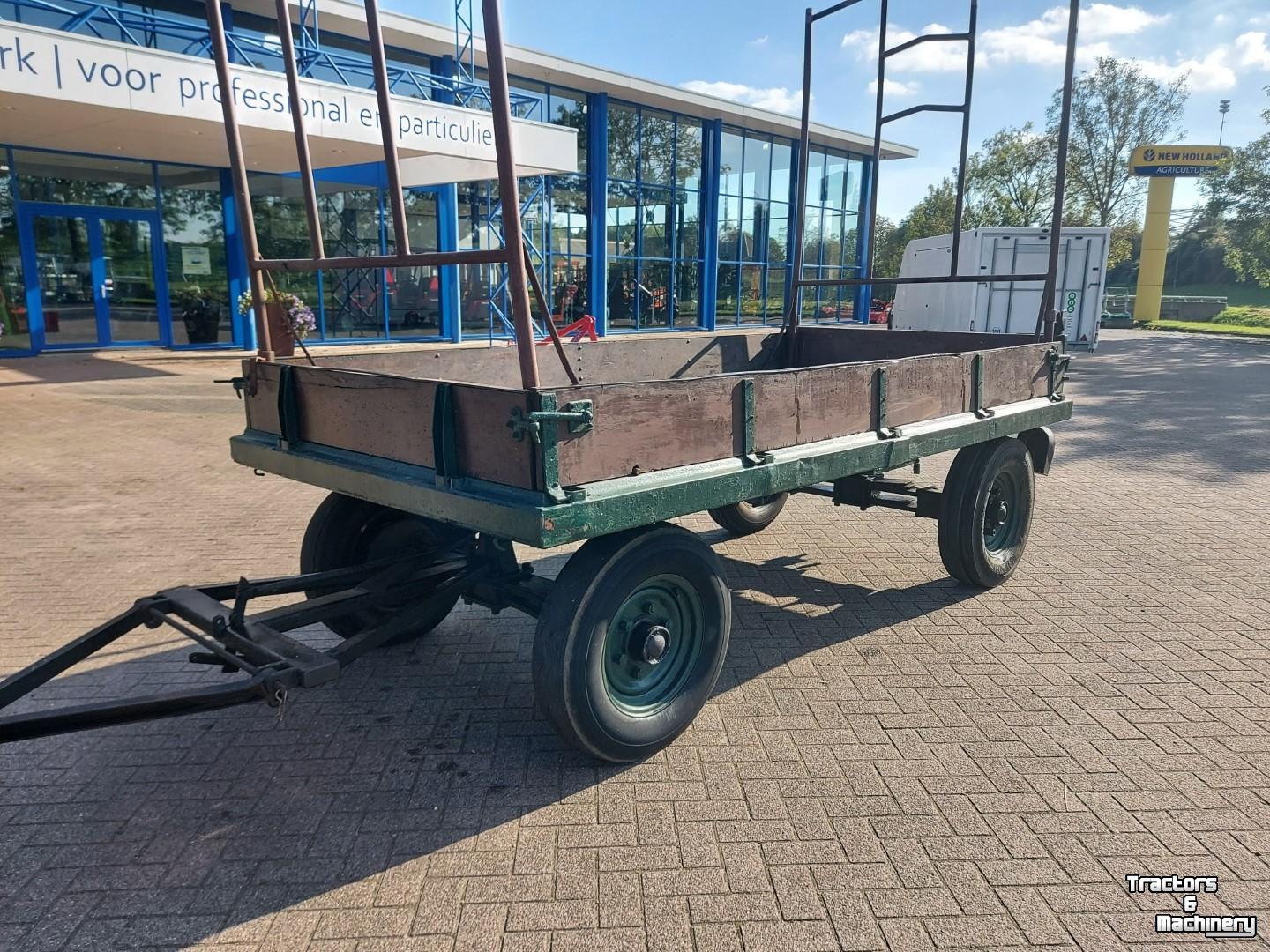 Low loader / Semi trailer  VIERWIELIGE LANDBOUWWAGEN