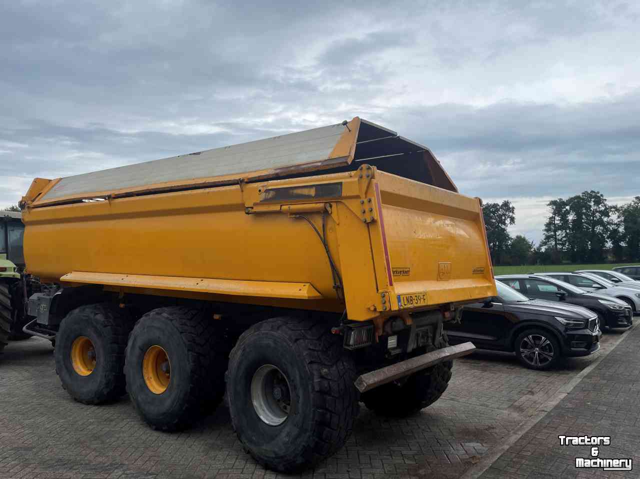 Earth- / Sand-dumper AJK ZLK-330
