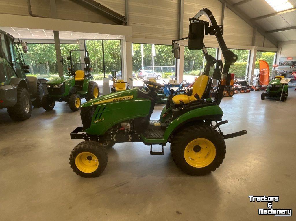 Small-track Tractor John Deere 2026R