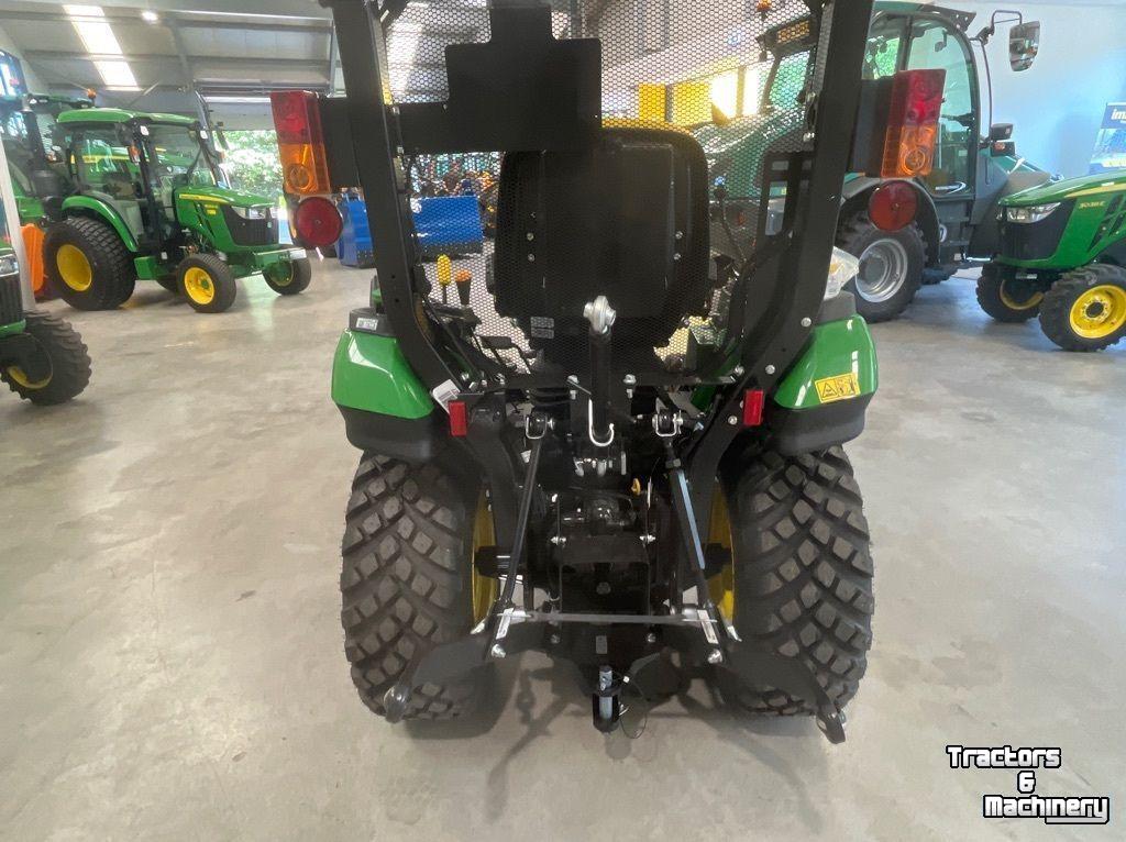 Small-track Tractor John Deere 2026R