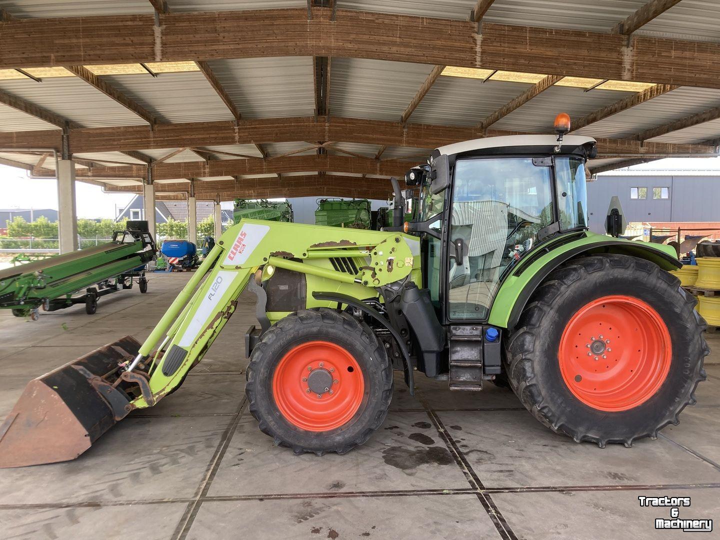 Tractor Claas Arion 440