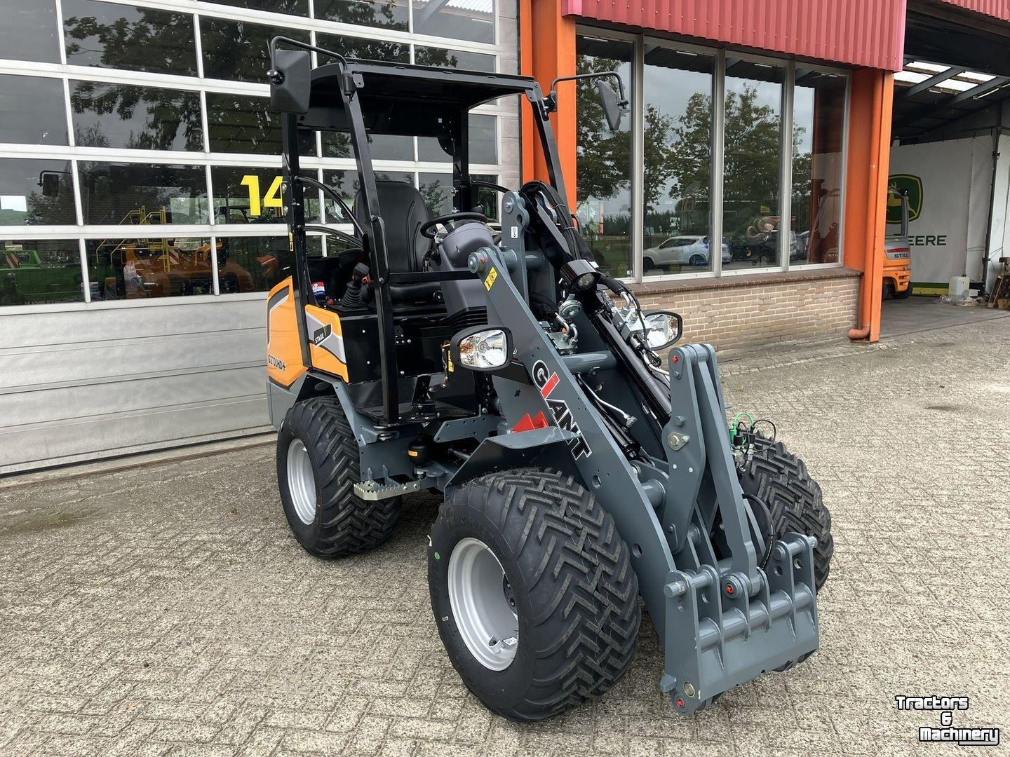 Wheelloader Giant G2700 HD+