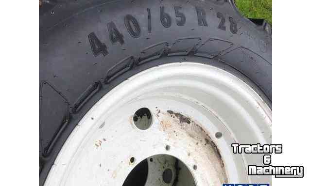 Wheels, Tyres, Rims & Dual spacers Mitas 540/65R38 100% + 440/65R28 100% AC 65