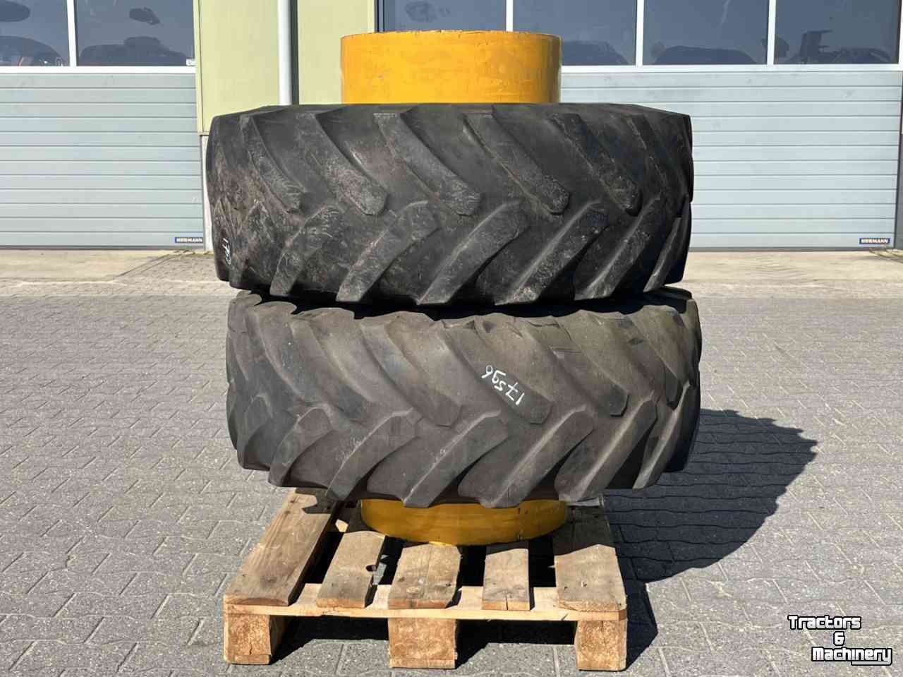 Wheels, Tyres, Rims & Dual spacers  425/75R20 Dubbellucht 20"