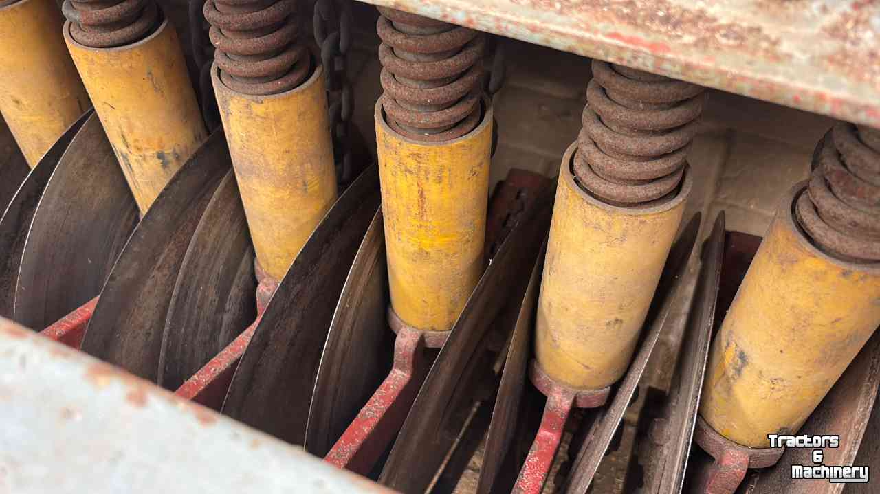 Overseeder Vredo DZ 2 meter doorzaaimachine