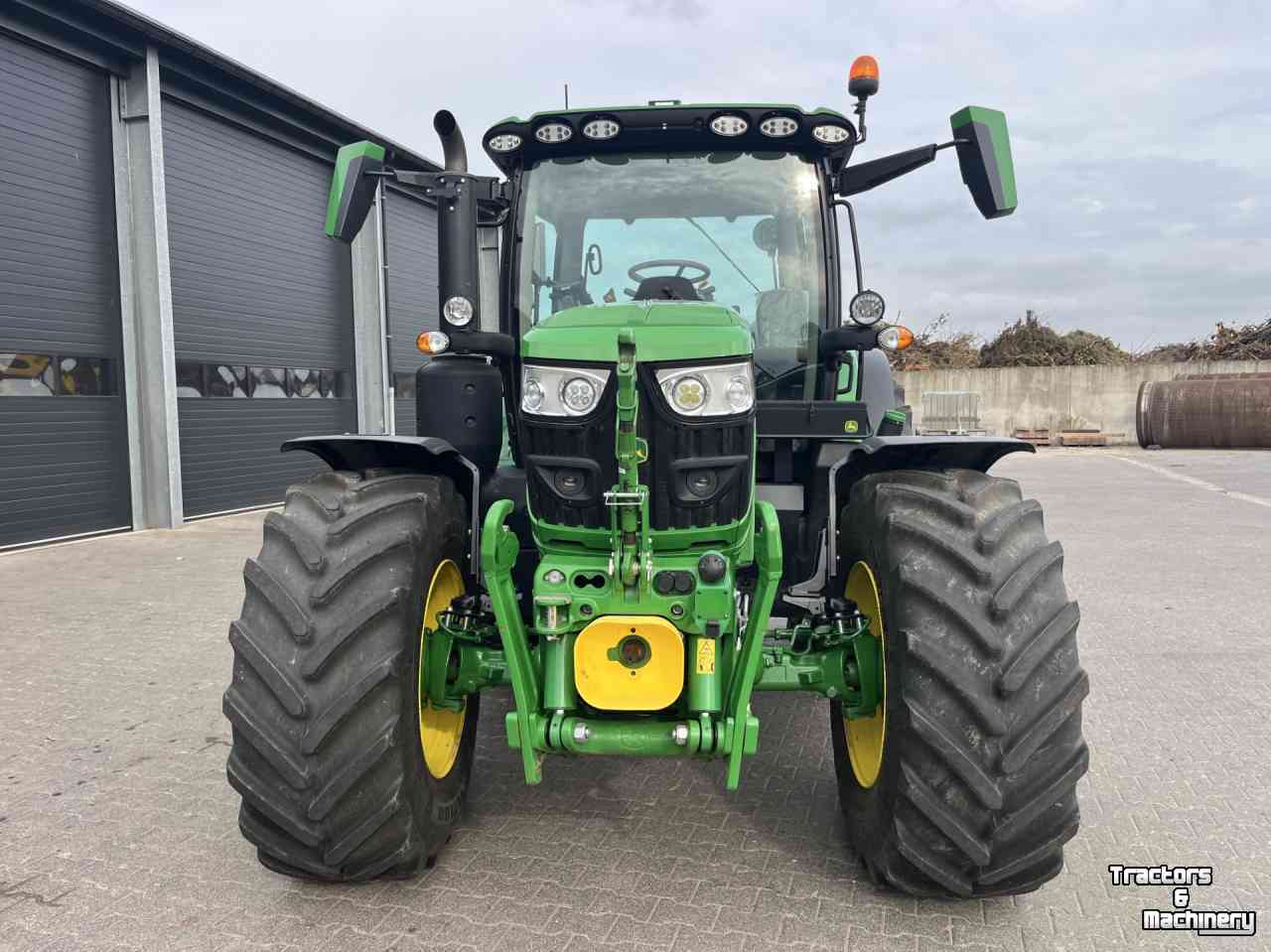 Tractor John Deere 6 R 140