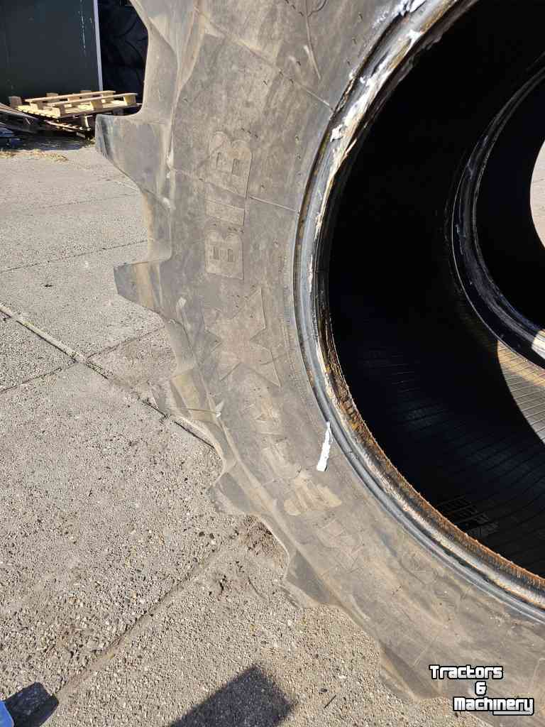 Wheels, Tyres, Rims & Dual spacers Michelin 800/65R32 MegaXbib. 50 mm!