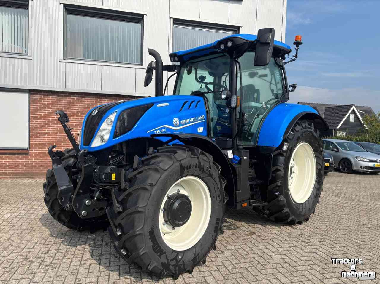 Tractor New Holland T6 180 DC