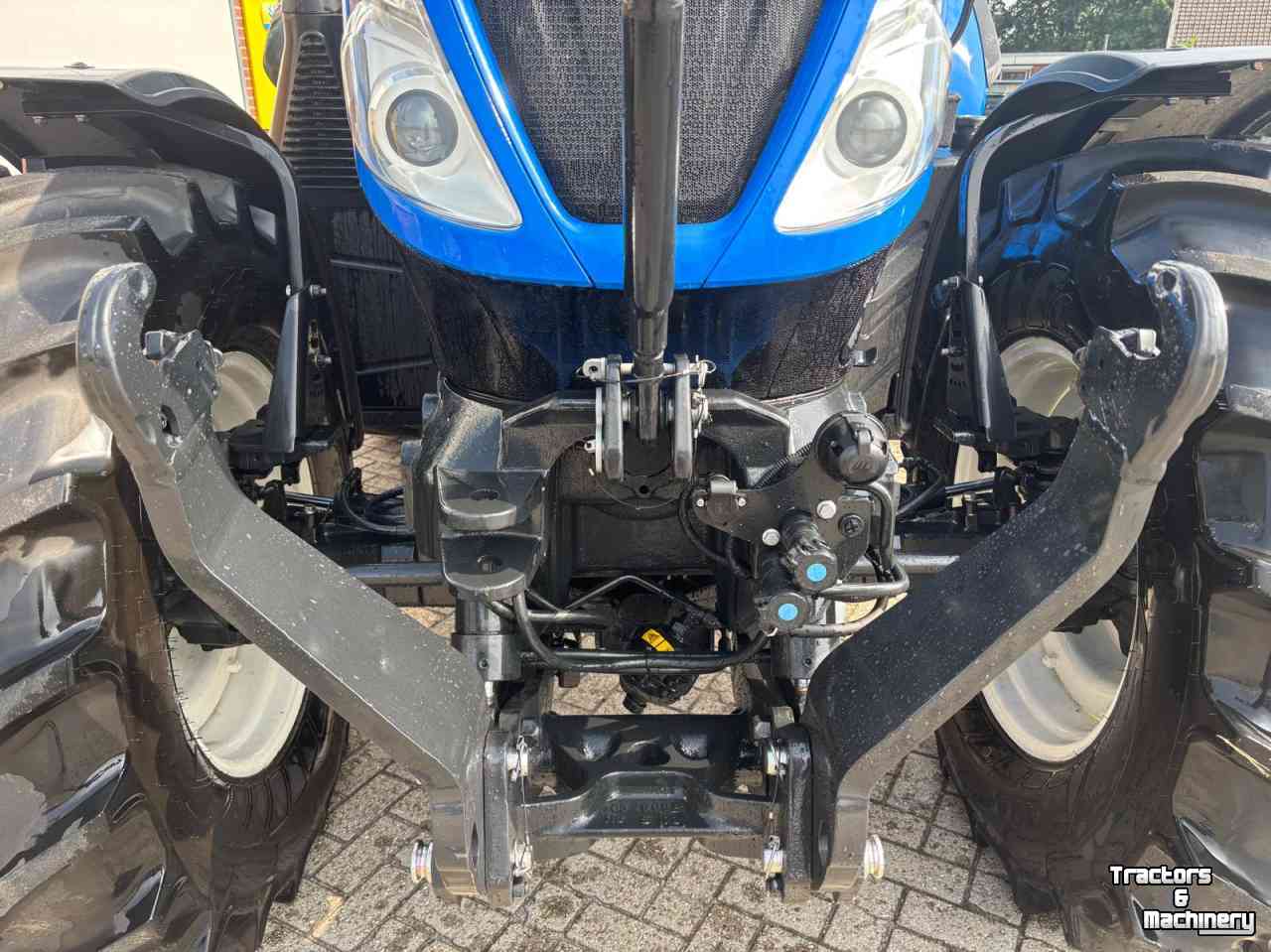 Tractor New Holland T6 180 DC