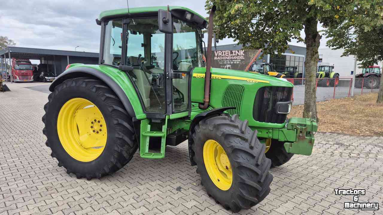 Tractor John Deere 6220 SE PQ zeer nette trekker