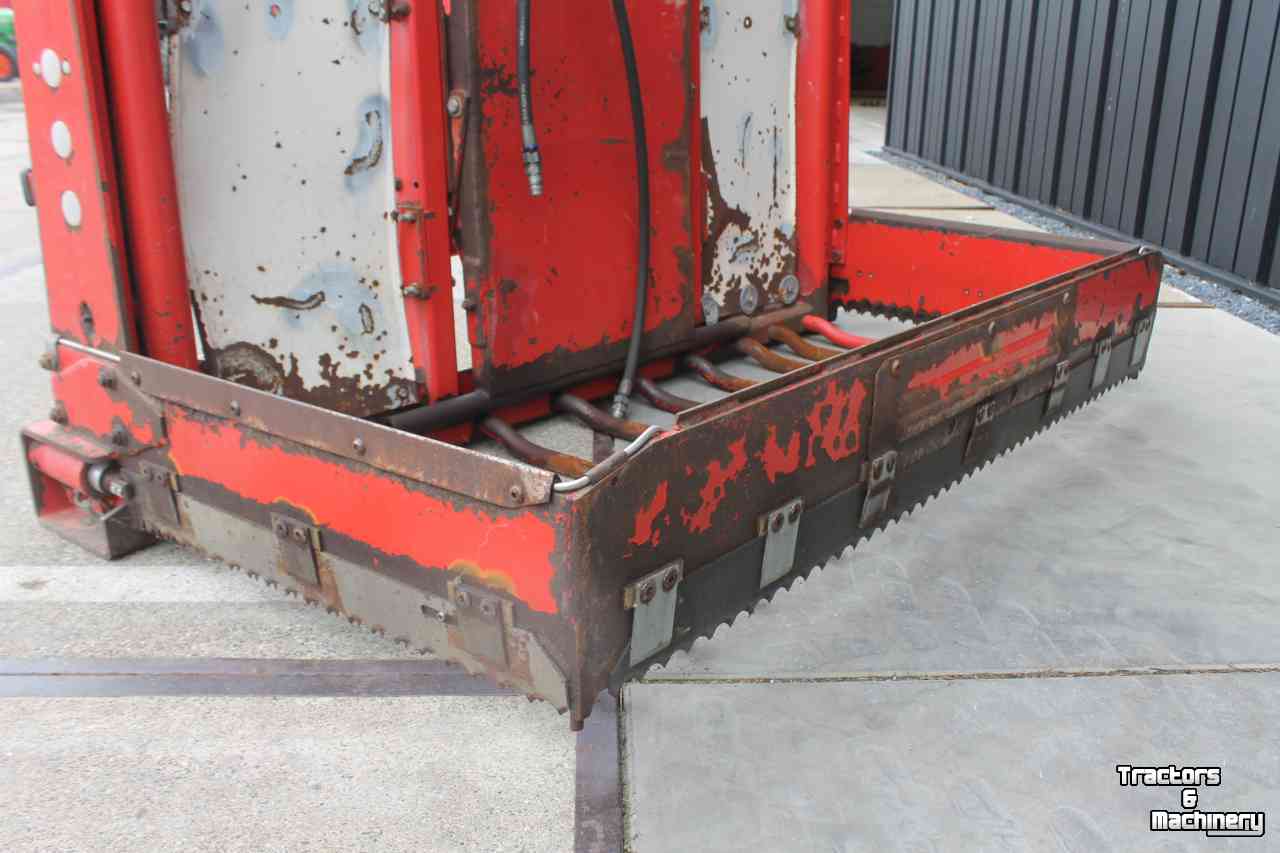 Silage block-cutter Trioliet TU195 kuilsnijder kuilvoersnijder silobloksnijder u-snijder