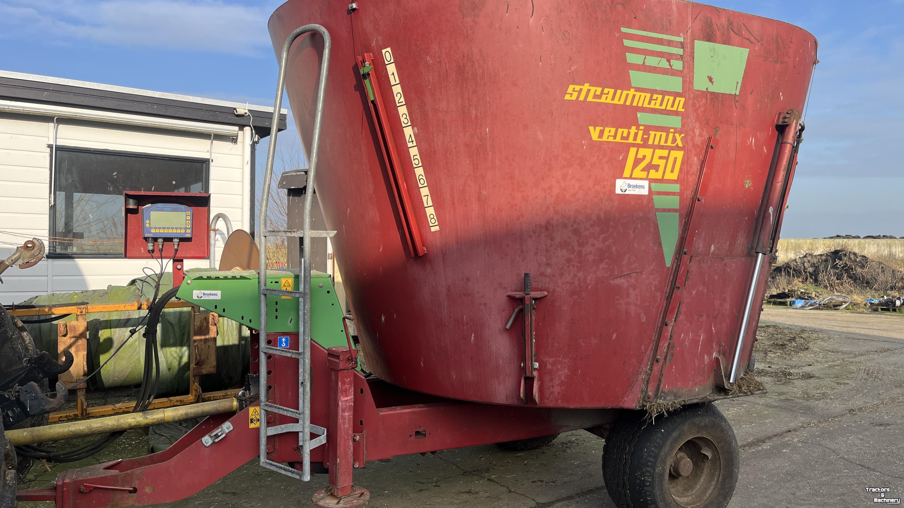 Vertical feed mixer Strautmann verti-mix 1250