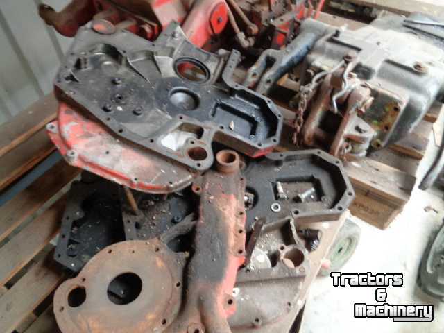 Used parts for tractors International 33 serie 24 serie  23 serie  44 serie 45 serie