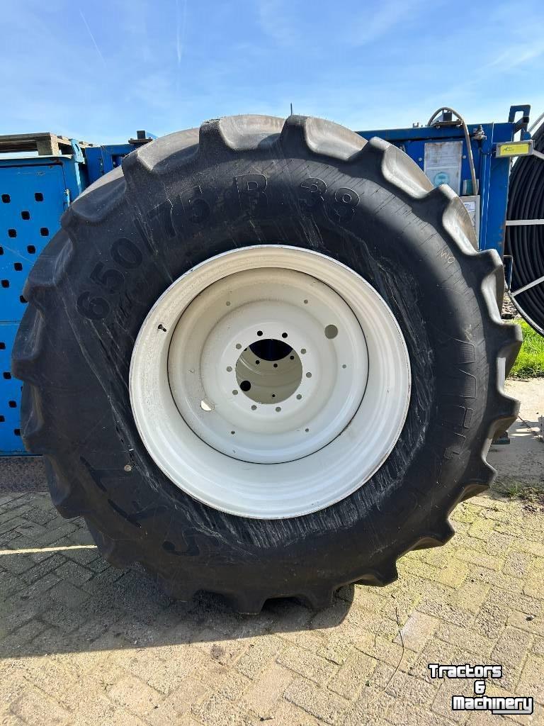Wheels, Tyres, Rims & Dual spacers Mitas 650/75R38 SFT + 600/65R28
