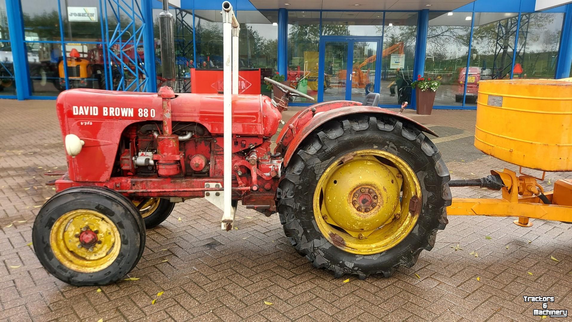 Tractor David Brown 880