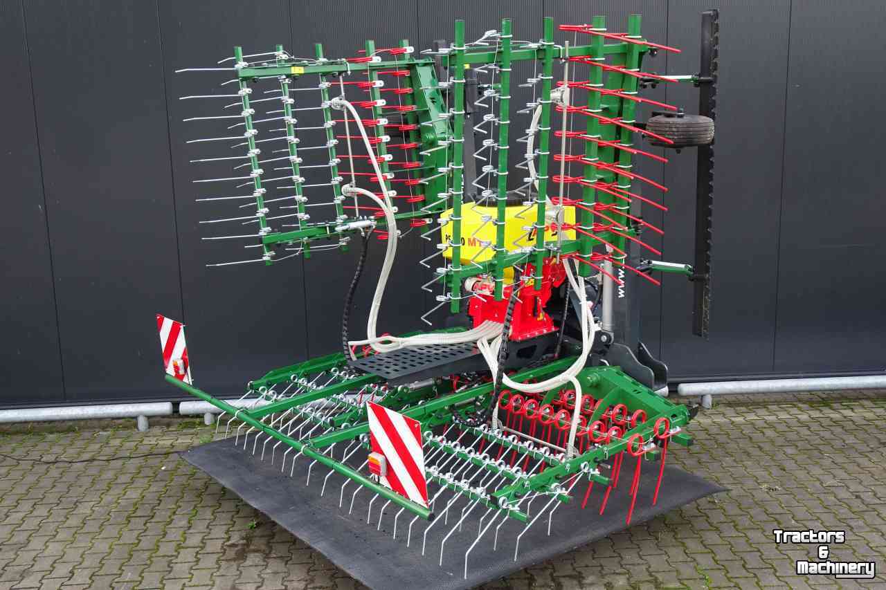Other grassland-equipment, hay-equipment and accessories Hofstede THOR BC Grasland gras weide wei wiedeg doorzaaier beluchter weeder