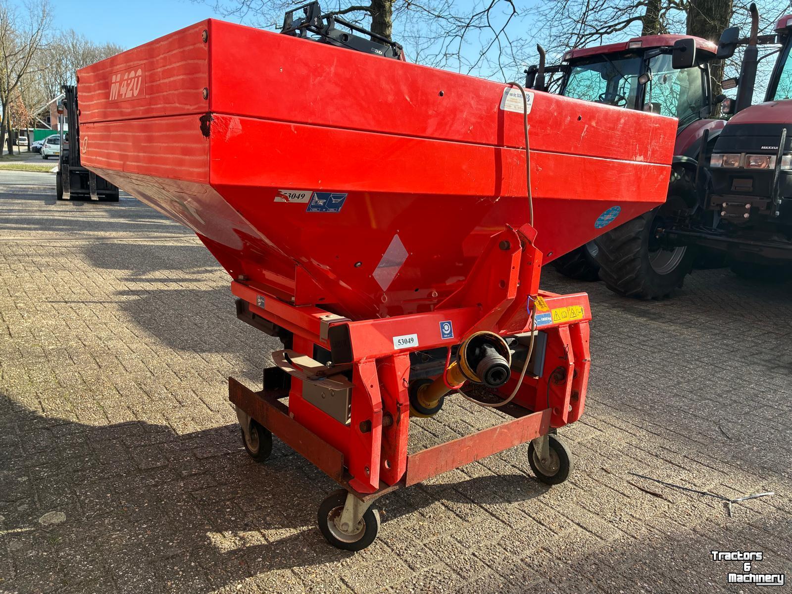 Fertilizer spreader Kuhn MDS935-Q