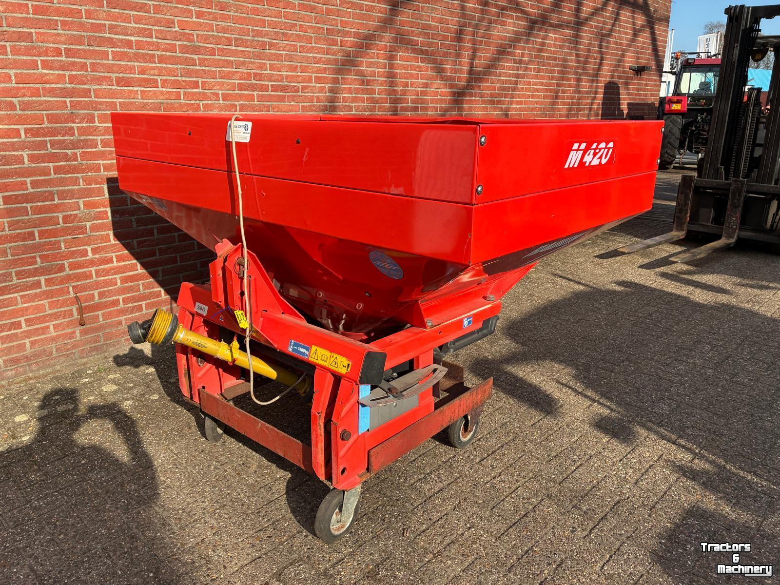 Fertilizer spreader Kuhn MDS935-Q
