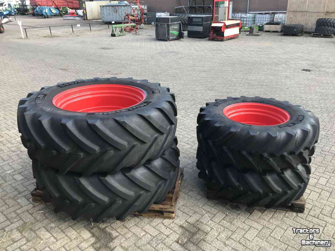Wheels, Tyres, Rims & Dual spacers Michelin 480/70R30 + 650/65R42