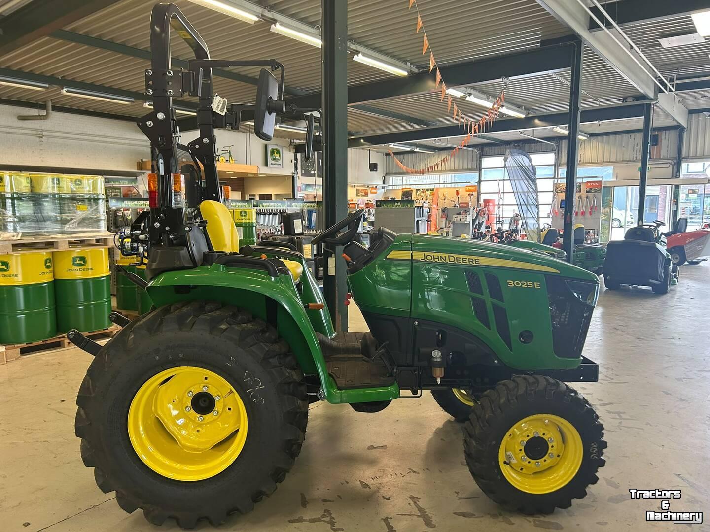 Small-track Tractor John Deere 3025E