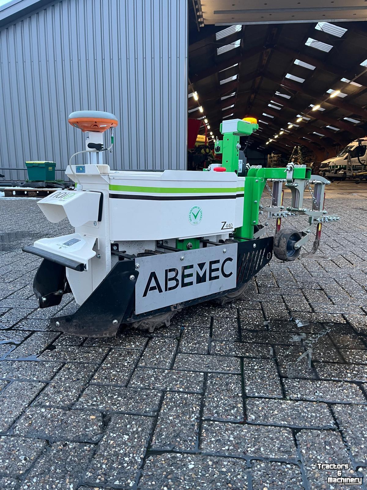 Other lawn and garden equipment and accessories NAIO OZ Robot