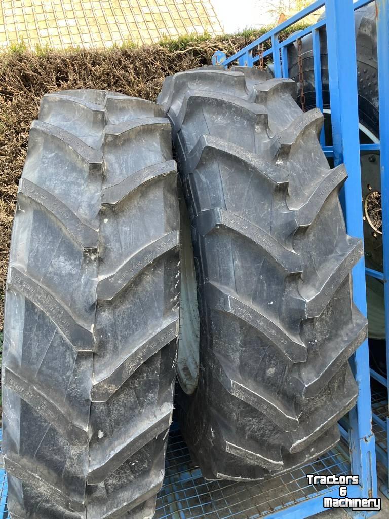 Wheels, Tyres, Rims & Dual spacers Trelleborg 420/85R38 en 340/85R28