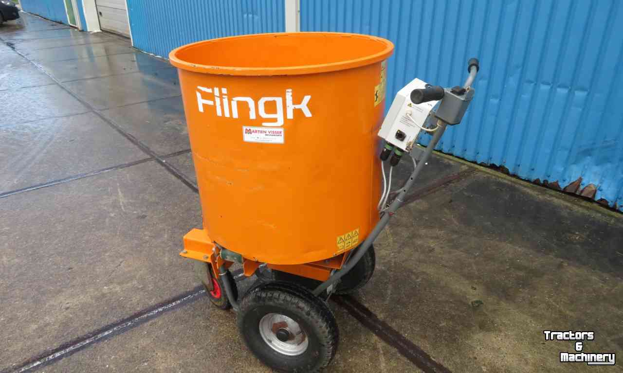 Sawdust spreader for boxes Flingk SE 250 Boxinstrooier