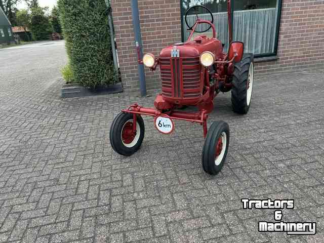 Horticultural Tractors Farmall type cup en type H