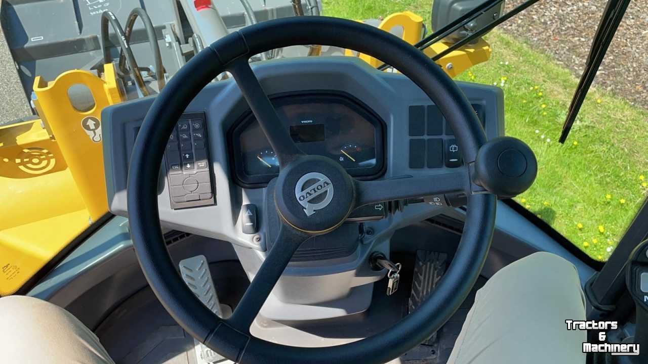 Wheelloader Volvo L30GS Wheelloader wiellader radlader kniklader shovel