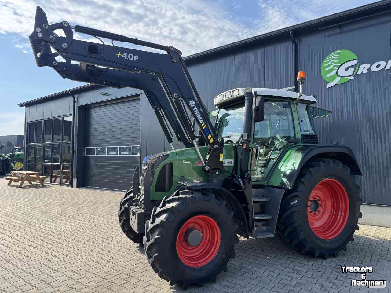 Tractor Fendt 412 Vario TMS