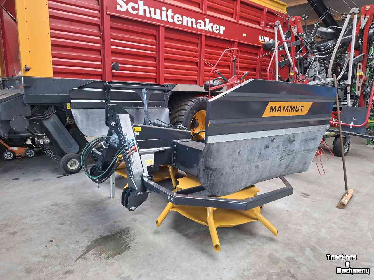 Silage spreader Mammut SF 290 Ceres