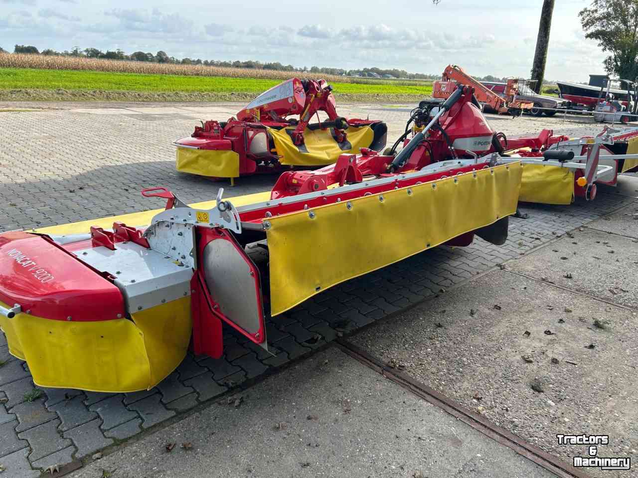 Mower Pottinger Novacat V 9200 ED + 301 AM ED PRO.  Vlindermaaier. Tipple maaier