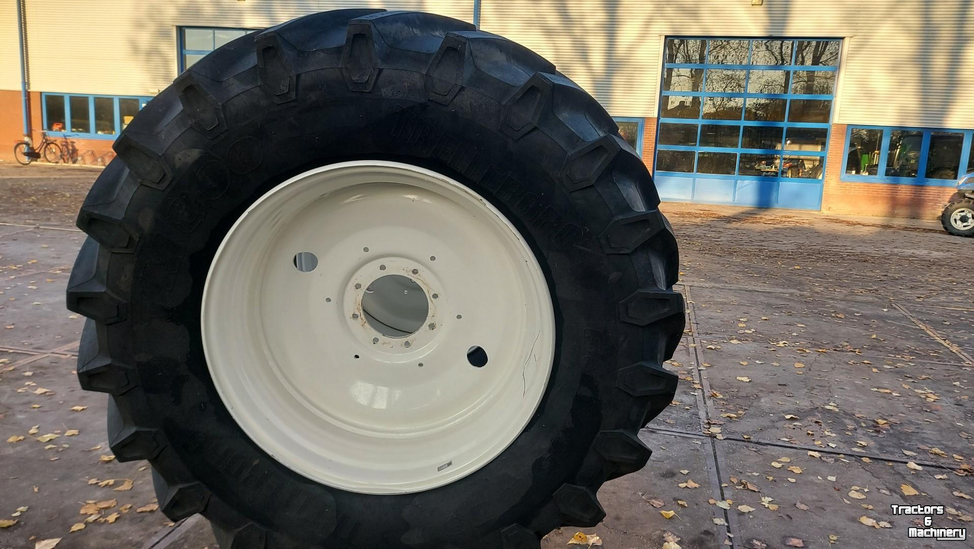 Wheels, Tyres, Rims & Dual spacers Trelleborg  BANDEN 650/65R38[2]