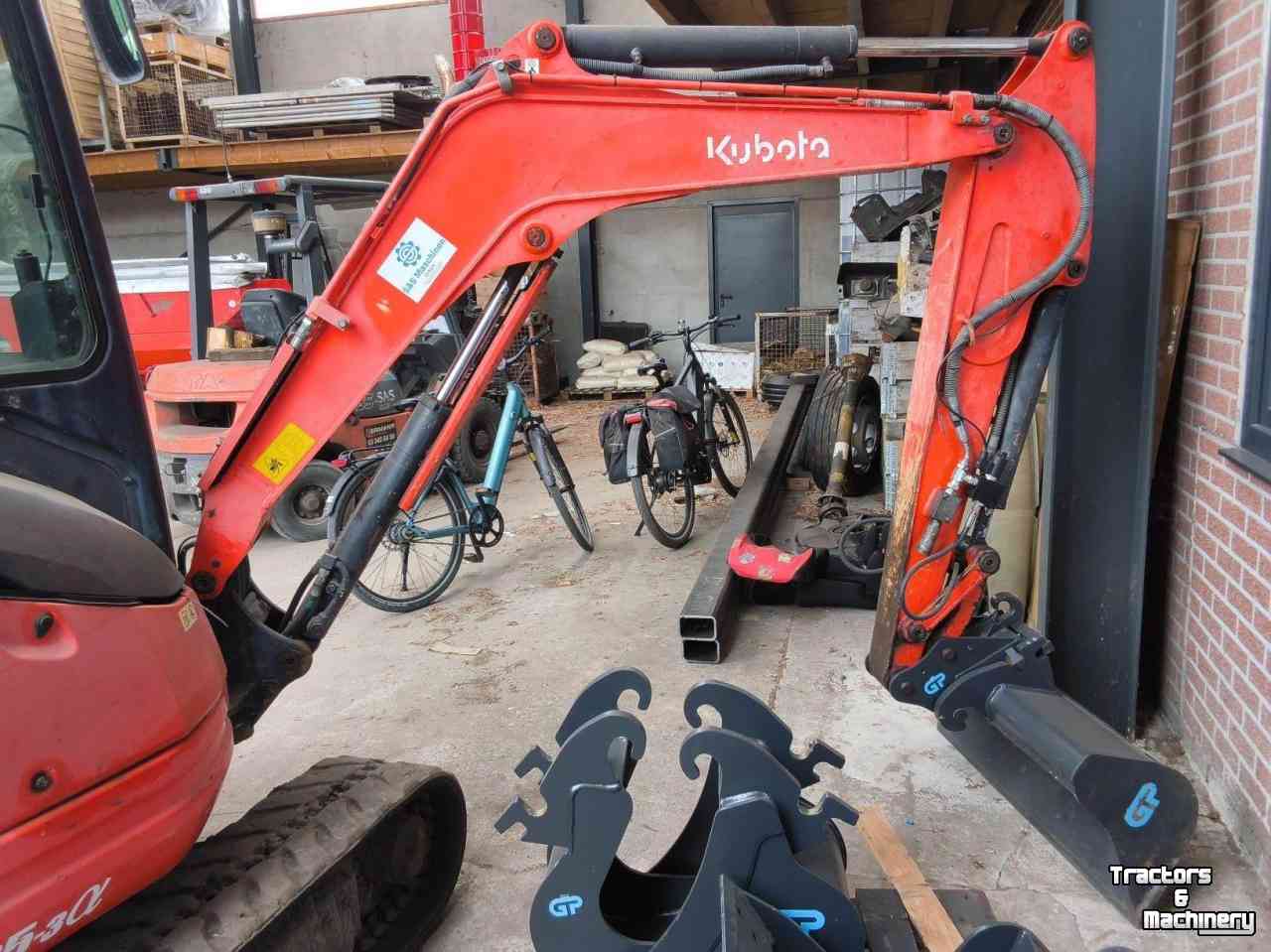 Excavator tracks Kubota U25-3EU