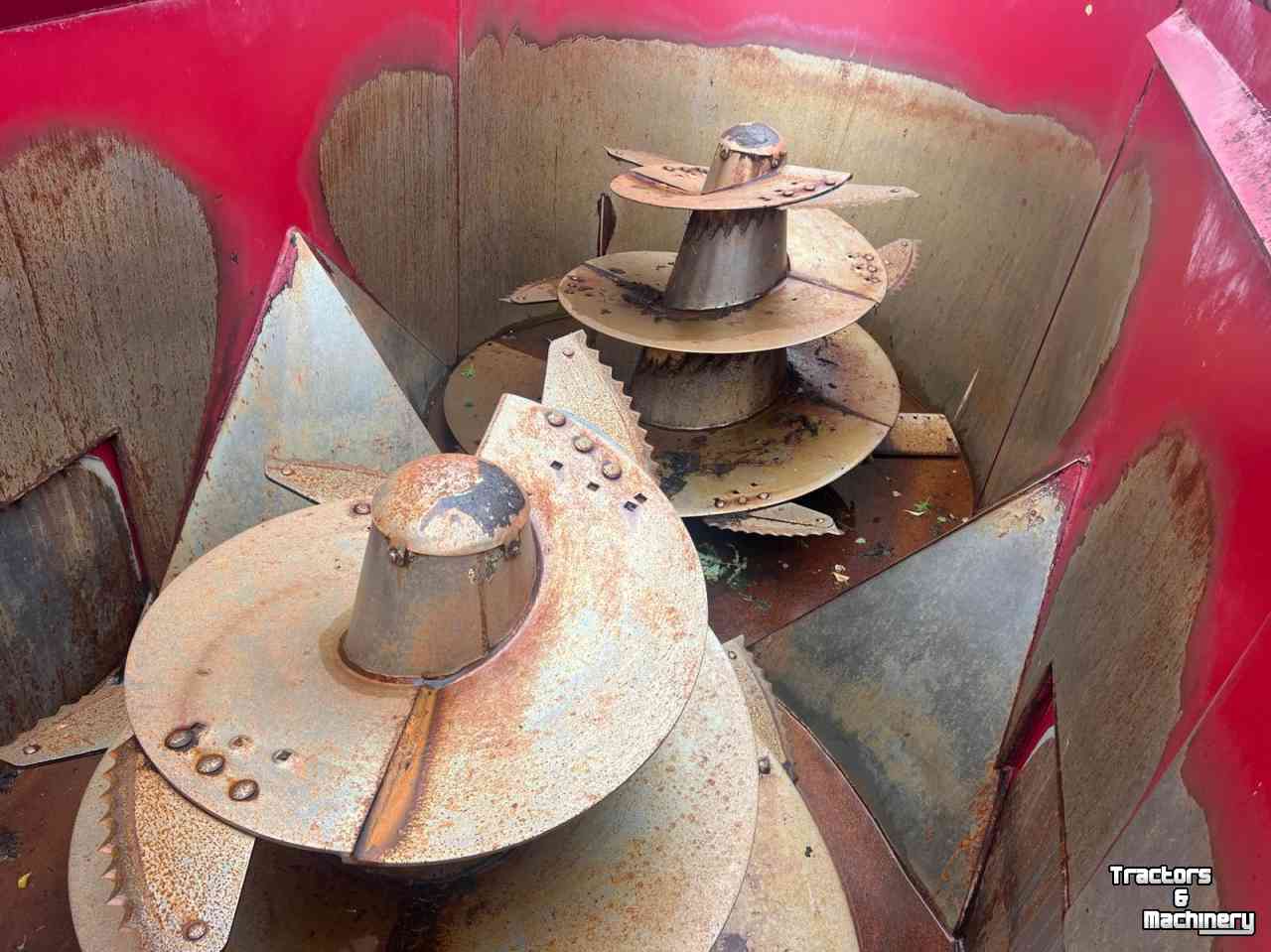 Forage feedwagon / Forage dosage wagon BVL Vmix plus 24-2S